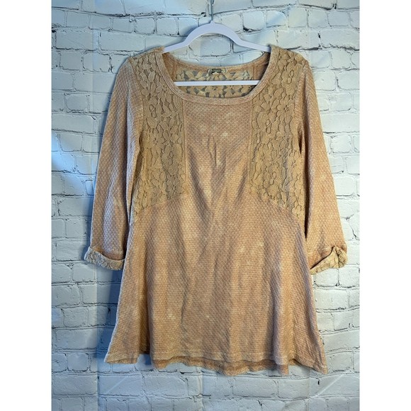 Women's Gimmicks by BKE 3/4 Sleeve Sweater with Unique Pattern - Picture 1 of 3